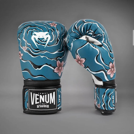 Venum x Tawanchay Boxing Gloves Blue/White