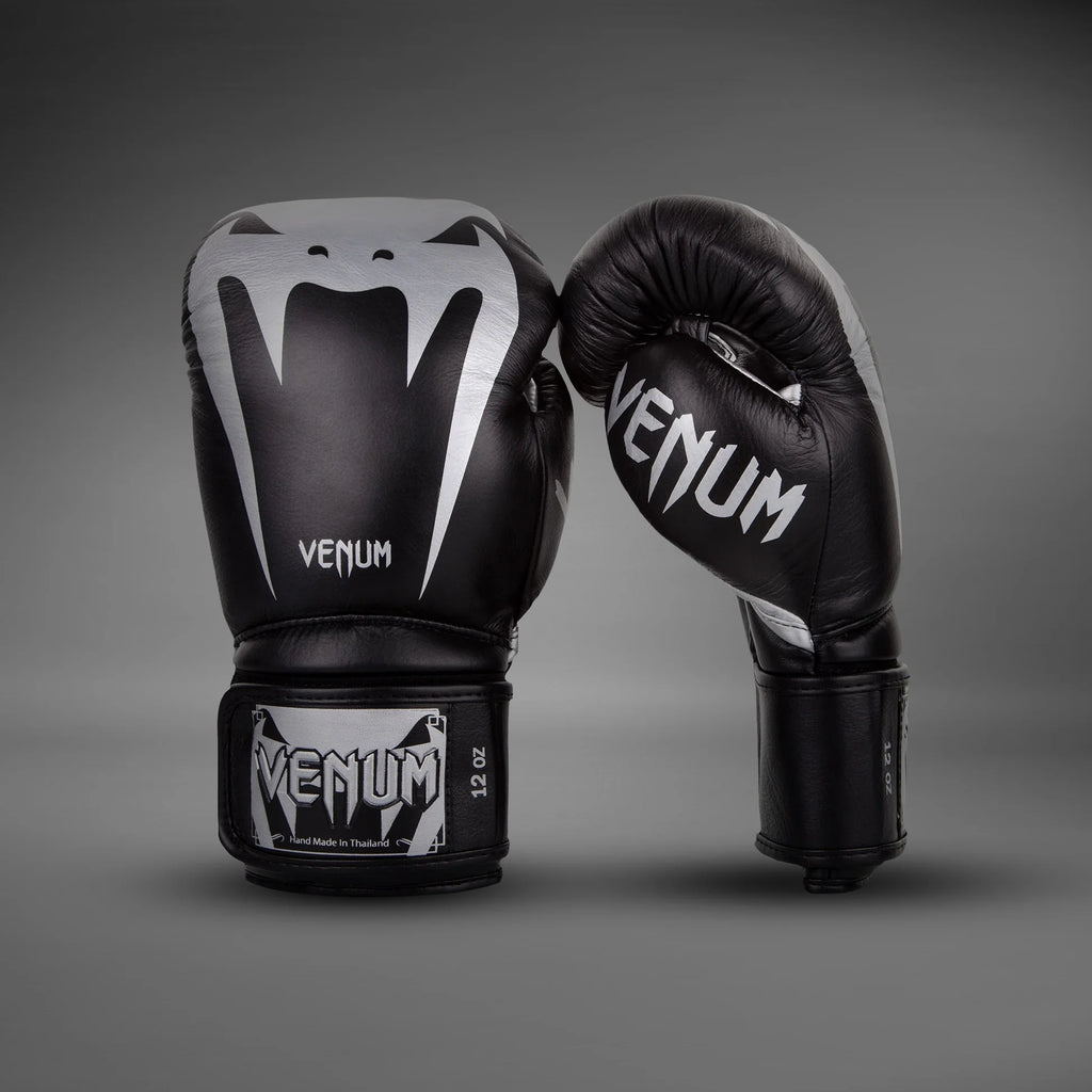 Venum Giant 3.0 Boxing Gloves